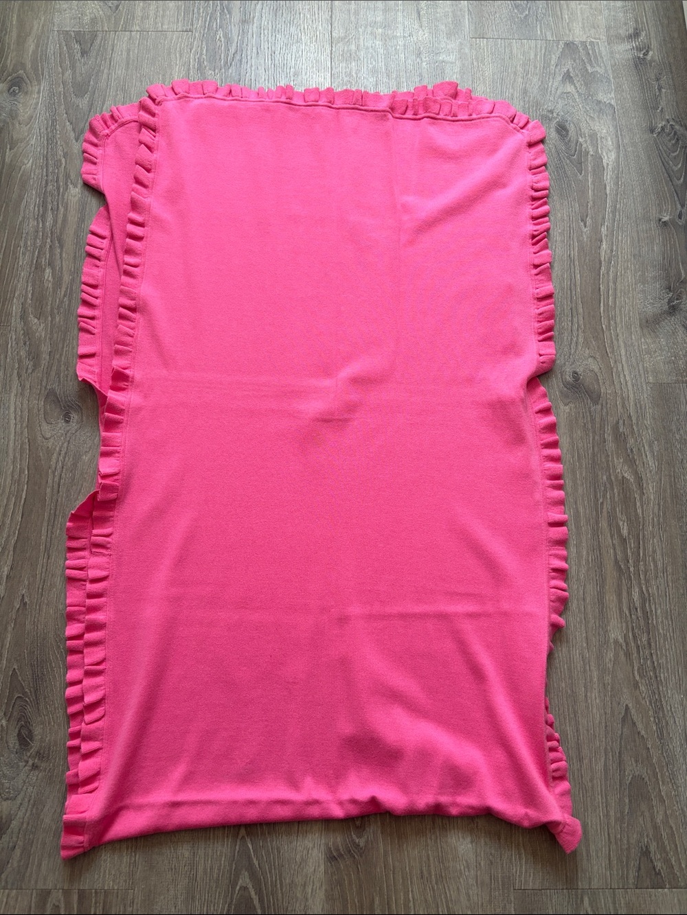 LIlly Pulitzer ruffled edge wrap